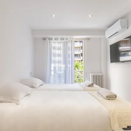 Lb Vacation I Beautiful 2br Apt, Renovated In 2025, La Croisette, Minutes From And Palais * Cannes